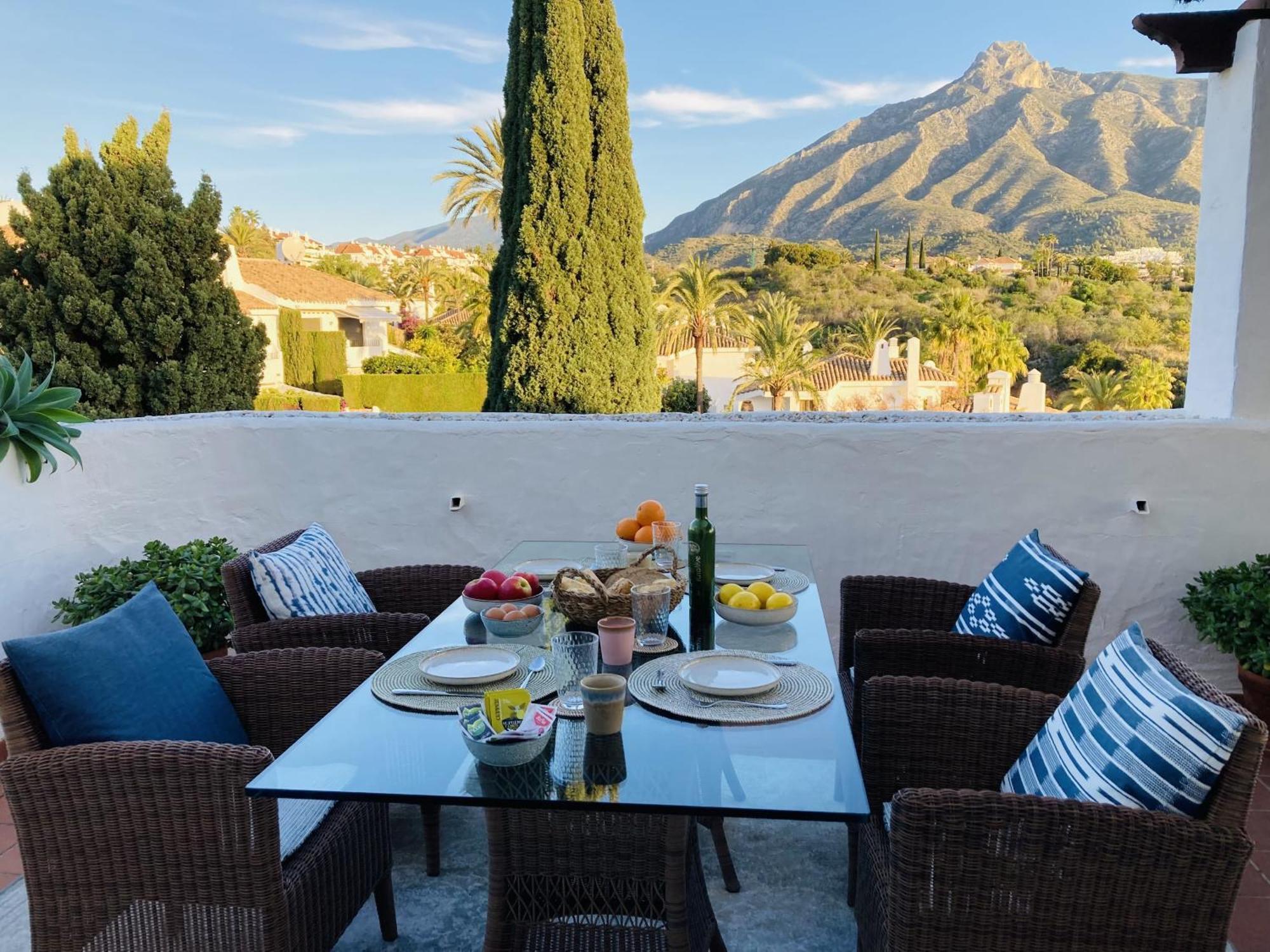 Las Lomas - Pool, Terrace & View Marbella Exterior foto